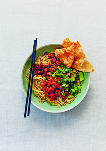 Jakartan Chicken Noodles. Photography Yuki Sugiura