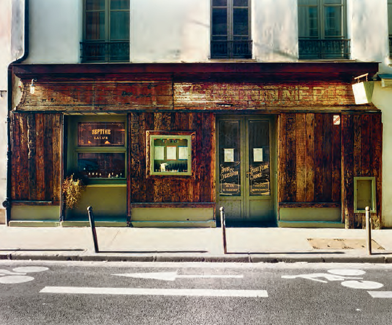 La Cave, 3 rue Basfroi, Paris. Photo by Alexandre Guirkinger
