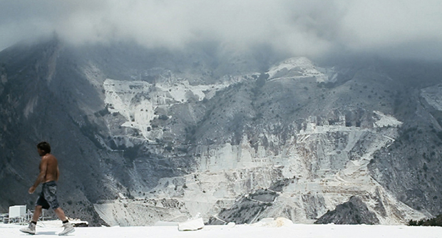 Still from Il Capo (2010) by Yuri Ancarani