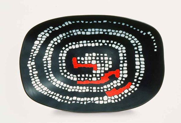 Piatto Serpente, 1940; black and red Lattimo Murrine glass with snake pattern by Carlo Scarpa